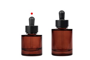 Flacone in vetro da 30 ml con contagocce nero opaco-εικόνα_σύνθεση