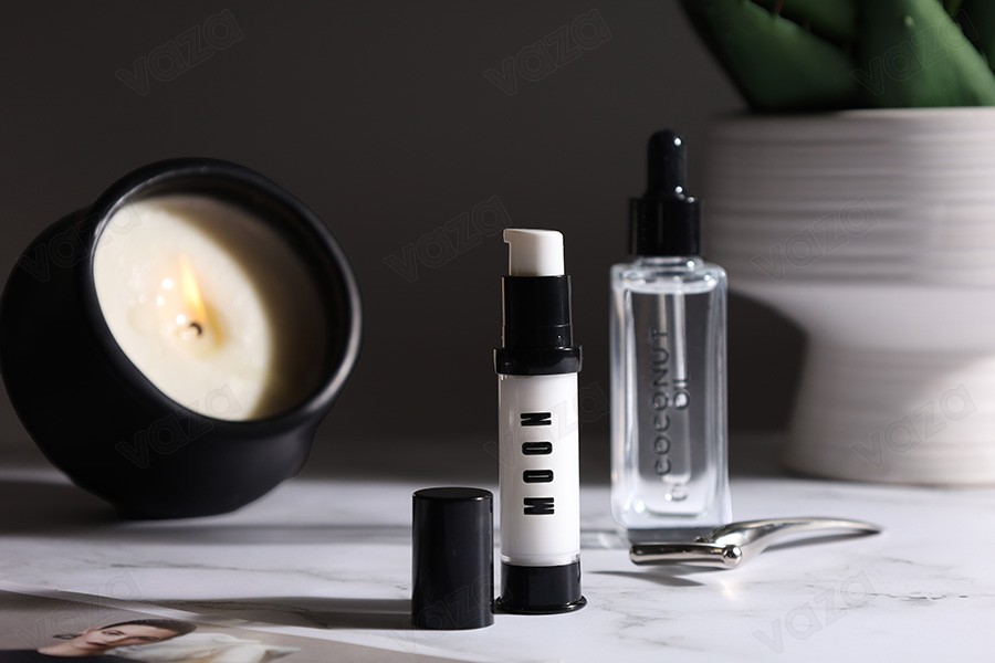 Μπουκαλάκι Airless 10 ml για κρέμα ακρυλικό-εικόνα_σύνθεση