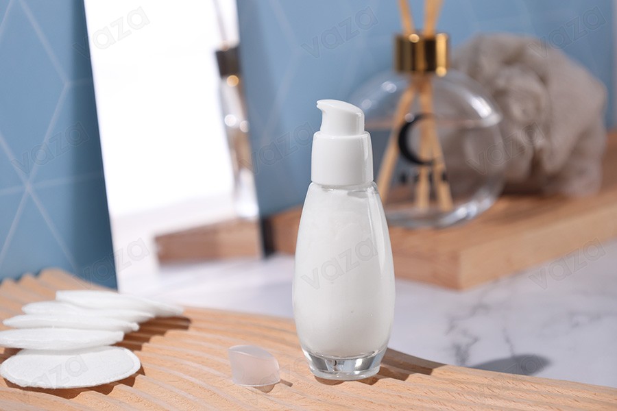 Μπουκάλι 30 ml γυάλινο με πλαστική αντλία (PP18) Μπουκάλι 30 ml γυάλινο με πλαστική αντλία (PP18)-εικόνα_σύνθεση
