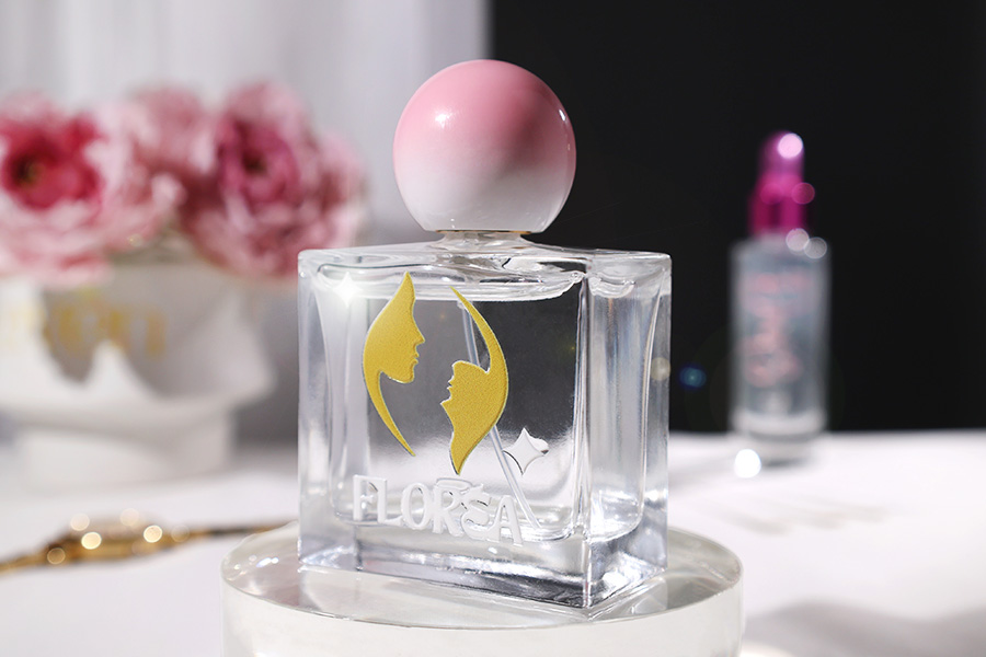 Set - sprej alumini dhe kapak sferik rozë (i vogël) për shishe me grykë 15/400-imazh_grup