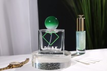 Σετ - σπρέι αλουμινίου και καπάκι πράσινο σφαιρικό (μικρό) για μπουκάλια με στόμιο 15/400-εικόνα_σύνθεση