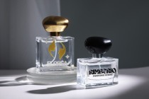 Σετ - σπρέι αλουμινίου και μαύρο καπάκι πολυτελείας για μπουκάλια με στόμιο 15/400-εικόνα_σύνθεση