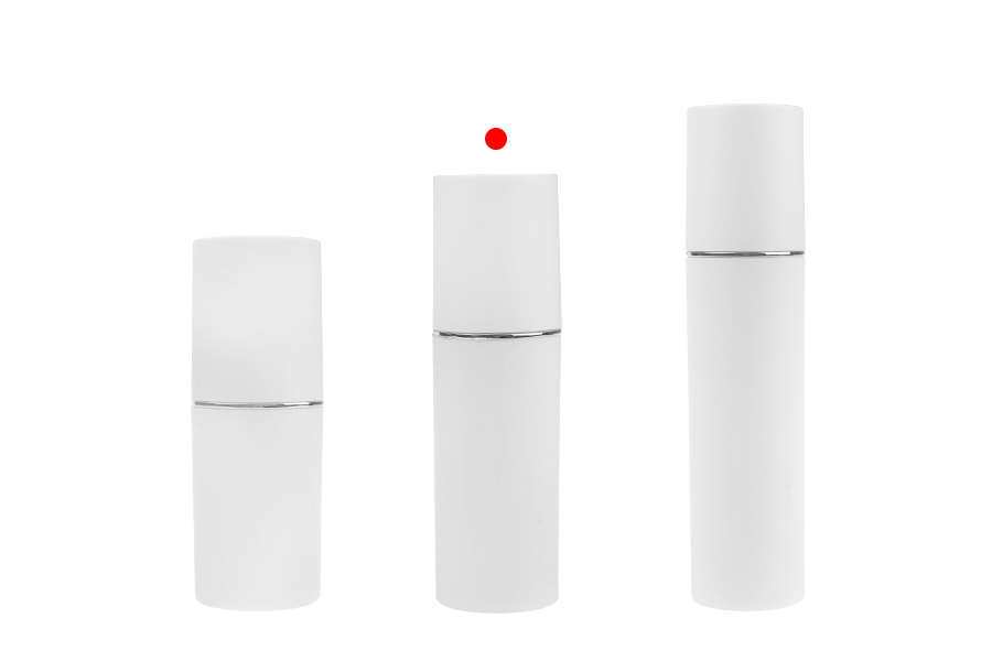 Flacone da 50 ml di colore bianco OPACO con striscia argento o oro, con spray e tappo bianco OPACO Flacone da 50 ml di colore bianco OPACO con striscia argento o oro, con spray e tappo bianco OPACO-gruppo_immagini