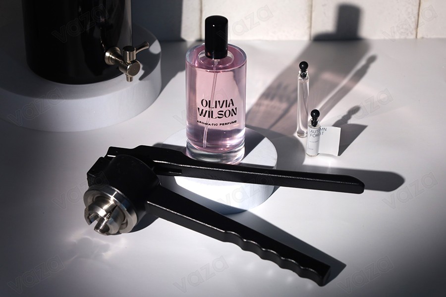 Crimping tool for crimped perfume bottles-image_group