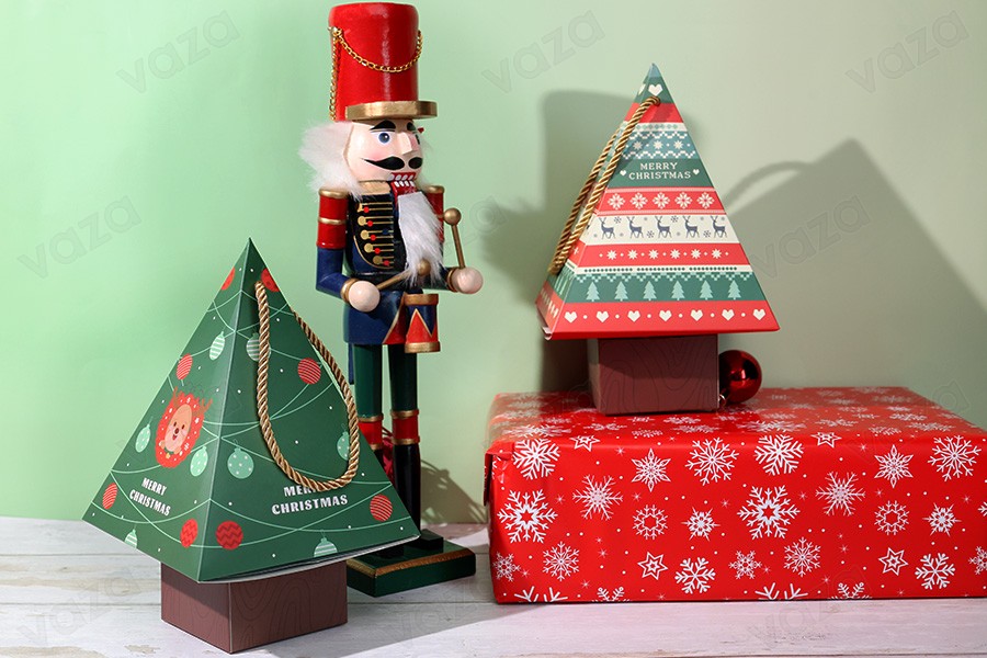 Christmas paper gift box 150x150x240mm in tree shape with cord - 10 pcs-εικόνα_σύνθεση