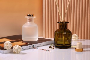 150 ml Glasflasche in mattiertem Klar oder Oliv-3