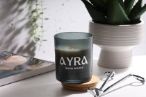 Kavanoz qelqi 100x90 mm me kapak druri dhe gomë-imazh_grup