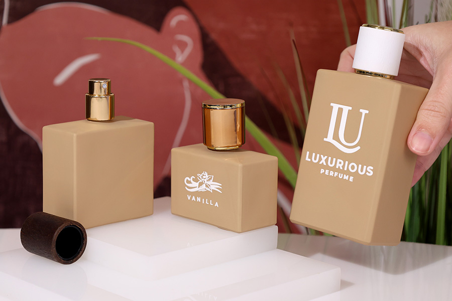 Glasparfümflasche, 30 ml (15/400), rechteckig, gummibeige Glasparfümflasche, 30 ml (15/400), rechteckig, gummibeige-bildgruppe