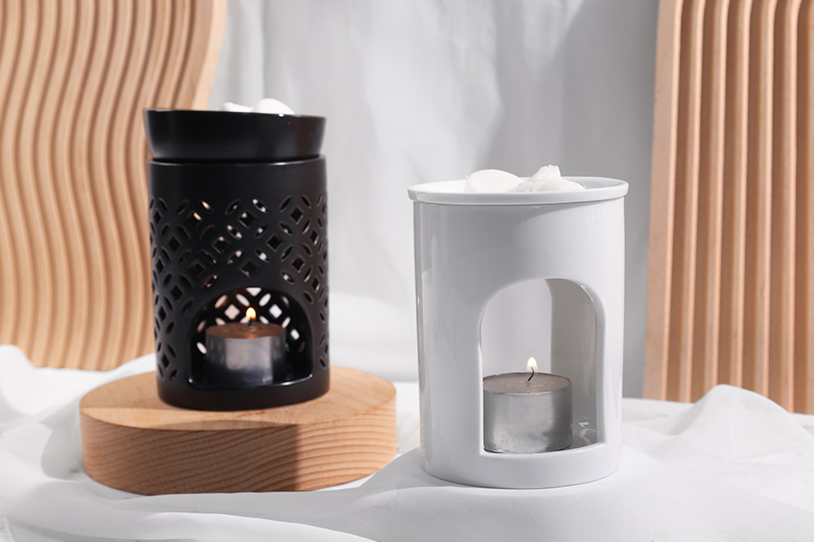 Κεραμικός αρωματιστής χώρου για wax melts και έλαια σε μαύρο χρώμα Κεραμικός αρωματιστής χώρου για wax melts και έλαια σε μαύρο χρώμα