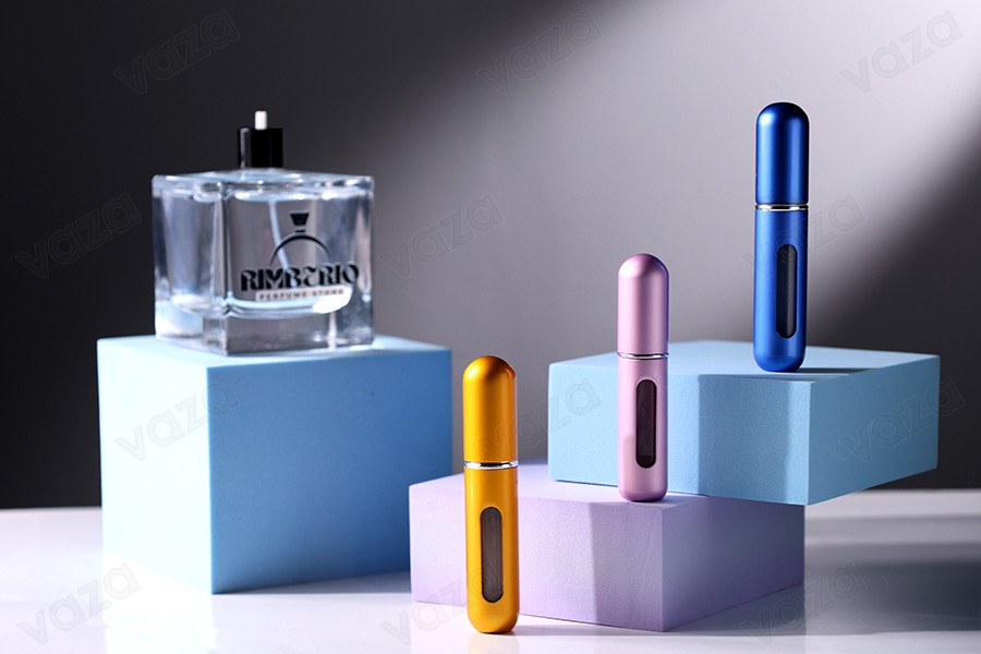 Σπρέι για αρώματα 5 ml που γεμίζει από το μπουκάλι Σπρέι για αρώματα 5 ml που γεμίζει από το μπουκάλι-εικόνα_σύνθεση