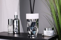 Glass bottle 180 ml (PP28) embossed in silver or rose gold suitable for room fragrance Glass bottle 180 ml (PP28) embossed in silver or rose gold suitable for room fragrance-image_group