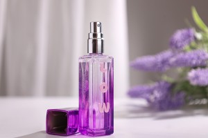 Φιάλη αρωμάτων 20 ml γυάλινη σε διάφορα χρώματα ντεγκραντέ με σπρέι και καπάκι-εικόνα_σύνθεση