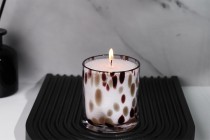 Γυάλινο βάζο 370 ml σε πιτσιλωτό σχέδιο για κεριά (80x90 mm) Γυάλινο βάζο 370 ml σε πιτσιλωτό σχέδιο για κεριά (80x90 mm)