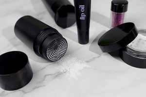 Schwarze Flasche 30 ml (44x122 mm) mit Löchern und Verschluss-εικόνα_σύνθεση