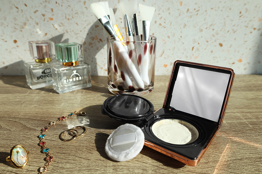 Acrylic case - box 15g for makeup products Acrylic case - box 15g for makeup products