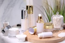 Barattolo acrilico ricaricabile da 50 ml per crema con coperchio (con guarnizione interna) e guarnizione in plastica-gruppo_immagini