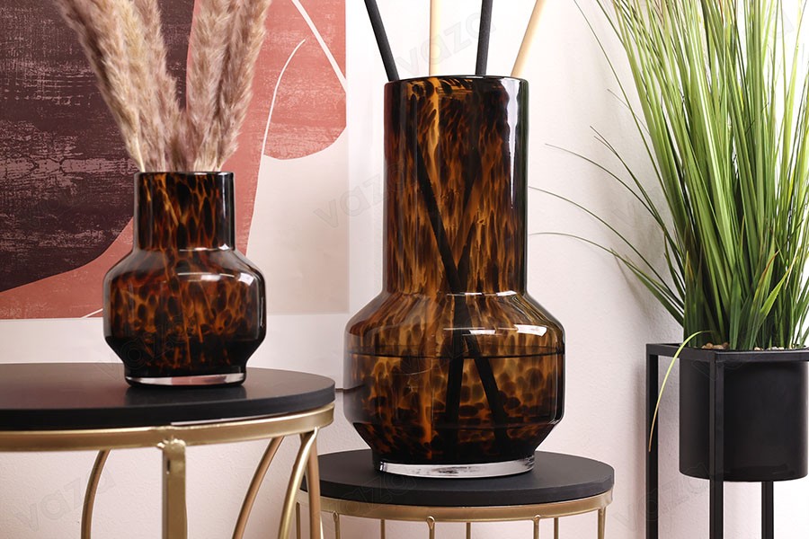 Γυάλινο διακοσμητικό βάζο σε animal print - 120x150 mm Γυάλινο διακοσμητικό βάζο σε animal print - 120x150 mm-εικόνα_σύνθεση