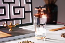 Flacon de parfum de style arabe 100 ml avec vaporisateur Crimp de couleur or Flacon de parfum de style arabe 100 ml avec vaporisateur Crimp de couleur or-photo_groupe