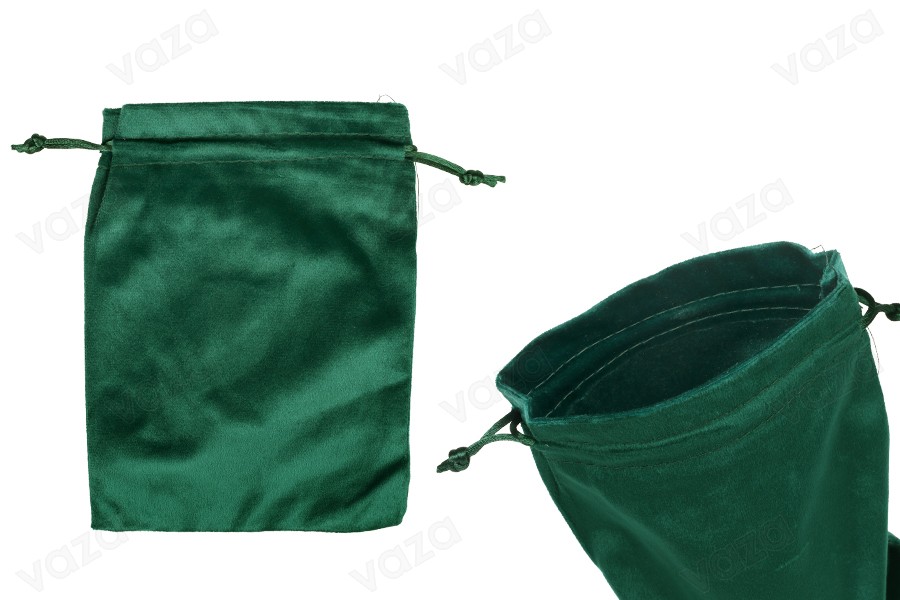 Pochette en velours vert de dimensions 130 x 180 mm - 50 pièces Pochette en velours vert de dimensions 130 x 180 mm - 50 pièces-photo_produit
