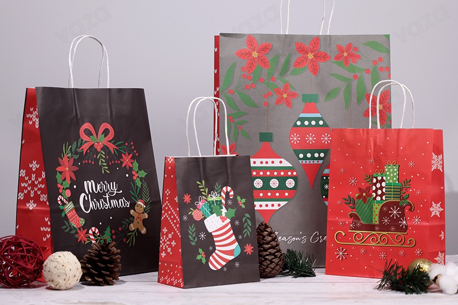 Sac cadeau en papier 255x125x330 mm avec différents motifs de Noël et anse - 12 pièces Sac cadeau en papier 255x125x330 mm avec différents motifs de Noël et anse - 12 pièces-photo_groupe