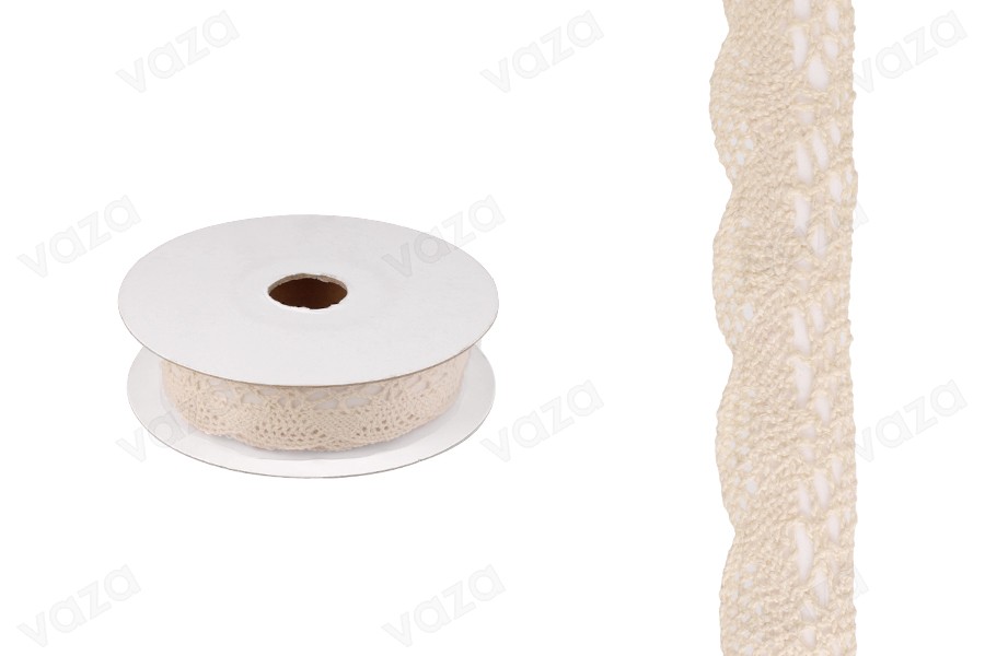 Dantellë në ngjyrë bezhë, gjerësi 20 mm, me shirit me ngjitje – 4,6 metra për copë Dantellë në ngjyrë bezhë, gjerësi 20 mm, me shirit me ngjitje – 4,6 metra për copë-imazh_produkt