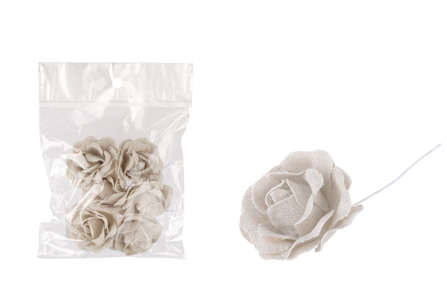 Fiori fatti a mano con stoffa e filo di ferro per bomboniere e decorazioni - 6 pezzi. Fiori fatti a mano con stoffa e filo di ferro per bomboniere e decorazioni - 6 pezzi.-immagine_prodotto
