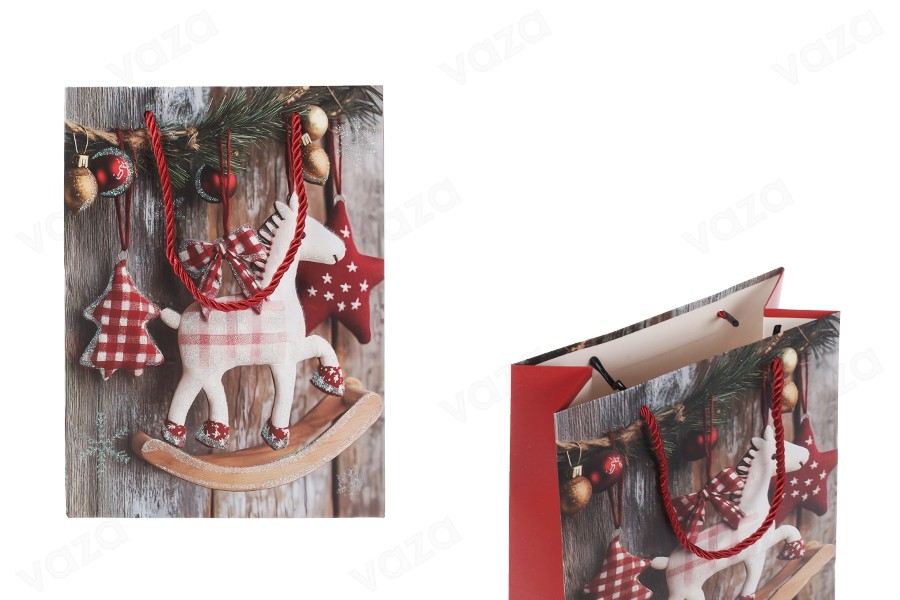 Sac cadeau en papier 180x85x240 mm (210 g) avec un motif de cheval de Noël et une ficelle rouge pour poignée - 12 pièces. Sac cadeau en papier 180x85x240 mm (210 g) avec un motif de cheval de Noël et une ficelle rouge pour poignée - 12 pièces.-photo_produit