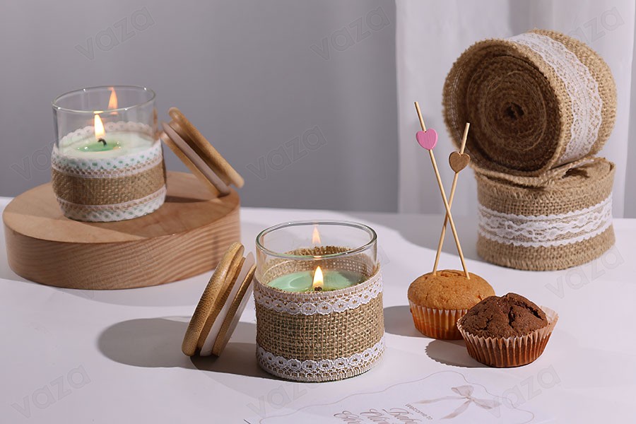 Schüsse Jute mit zwei weißer Spitze - 50 mm breit, 5 m jeweils Schüsse Jute mit zwei weißer Spitze - 50 mm breit, 5 m jeweils-bildabmessungen