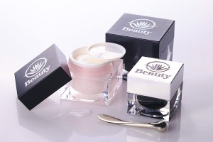 Pot luxueux pour crème en plastique acrylique de 30ml avec couvercle et joint en plastique-photo_groupe