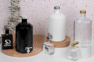 Gerader Metallhahn-εικόνα_σύνθεση