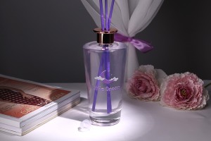 Flacon en verre de 100 ml avec anneau et bouchon pour parfum d'ambiance-εικόνα_σύνθεση