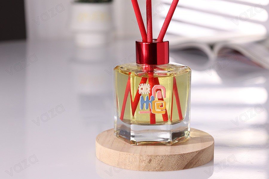 Μπουκάλι 50 ml γυάλινο διάφανο κατάλληλο για αρωματικό χώρου-εικόνα_σύνθεση