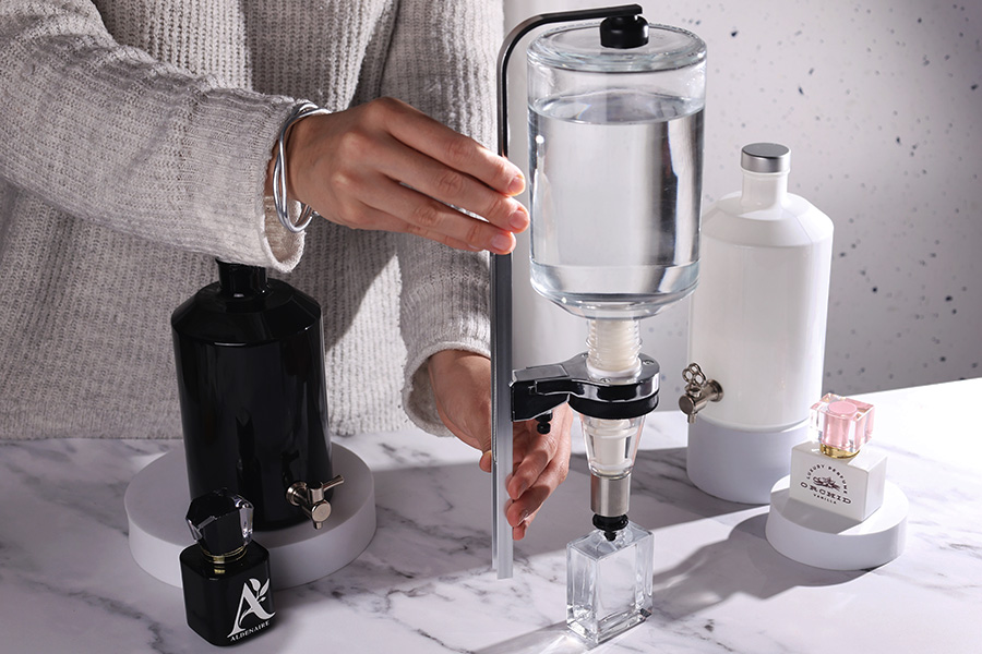 Riempitrice (bottiglia non inclusa)-gruppo_immagini