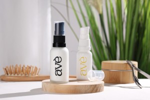 Pompe à crème en plastique 18/410 avec sécurité et bouchon en plastique transparent-εικόνα_σύνθεση