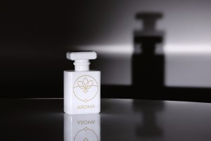 Parfümflasche aus Glas, 50 ml, weiß, mit Sprühkopf und Verschluss-εικόνα_σύνθεση
