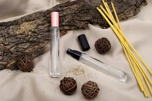 Flacon en verre de 10 ml avec base ronde, couvercle et spray en aluminium-5