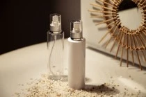 Flacon de 200 ml PET de couleur blanche ou transparente (PP24) Flacon de 200 ml PET de couleur blanche ou transparente (PP24)