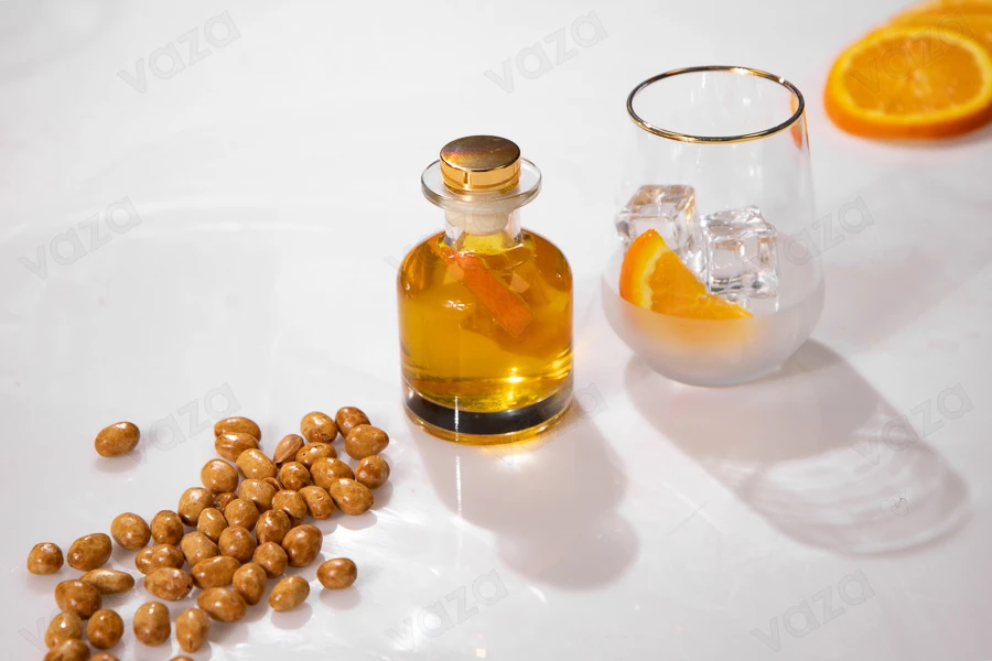 Synthetic silicone bottle cork in gold or silver color-