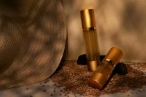 Μπουκάλι airless για κρέμα 50 ml με ακρυλικό, διάφανο σώμα, καπάκι και βάση αλουμινίου σε 2 χρώματα