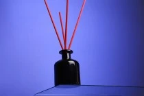 Μπουκάλι 250 ml γυάλινο σε μαύρο χρώμα κατάλληλο για αρωματικό χώρου Μπουκάλι 250 ml γυάλινο σε μαύρο χρώμα κατάλληλο για αρωματικό χώρου