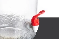 Bocal en verre de 5litres avec robinet en plastique pour le rangement des aliments et des boissons Bocal en verre de 5litres avec robinet en plastique pour le rangement des aliments et des boissons