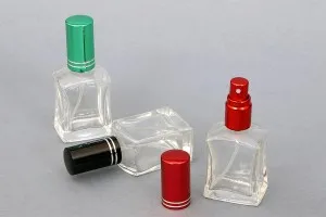 Flacon de parfum 15 ml en verre avec vaporisateur et bouchon en aluminium en différentes couleurs - 6 pcs-3