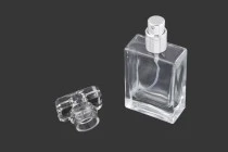 Γυάλινη φιάλη αρωμάτων 30 ml με καπάκι και σπρέι (PP 15) Γυάλινη φιάλη αρωμάτων 30 ml με καπάκι και σπρέι (PP 15)