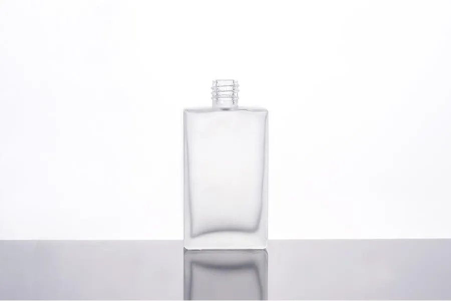 Γυάλινη φιάλη αρωματοποιίας τετράγωνη 60 ml αμμοβολή (18/415) Γυάλινη φιάλη αρωματοποιίας τετράγωνη 60 ml αμμοβολή (18/415)