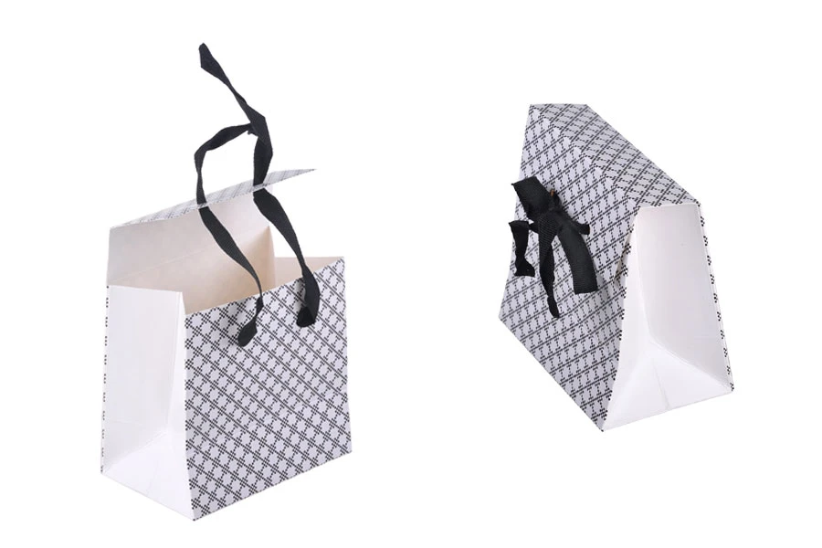 Geschenktasche aus Papier, besondere Form und Muster, Henkel 10mm -105x67x105 Geschenktasche aus Papier, besondere Form und Muster, Henkel 10mm -105x67x105