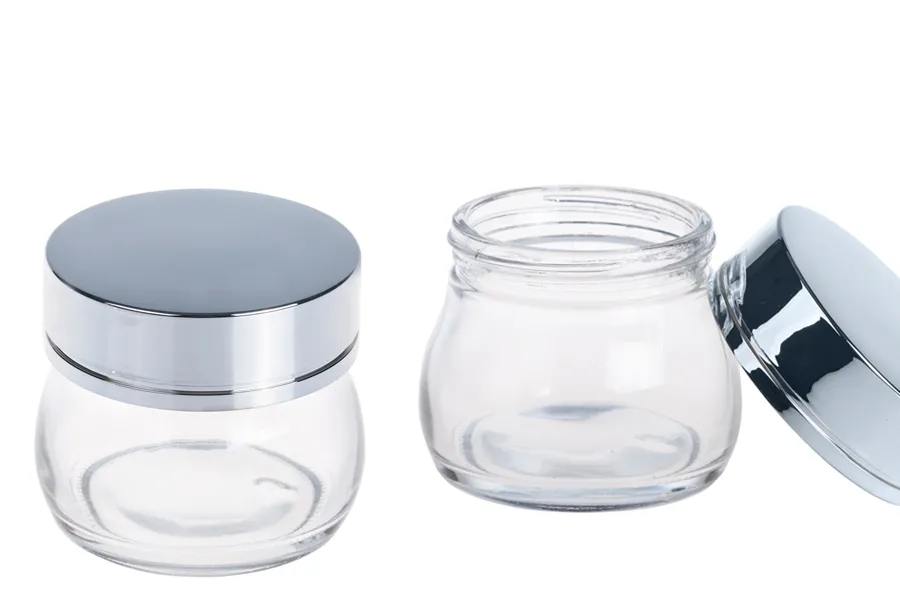 Glastiegel für Creme 100ml mit goldenem oder silbernem Deckel Glastiegel für Creme 100ml mit goldenem oder silbernem Deckel