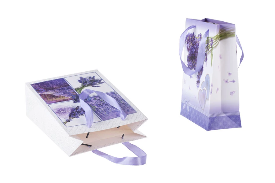 Lavender print laminated paper gift bag in size 180x80x230 - 4 design prints Lavender print laminated paper gift bag in size 180x80x230 - 4 design prints