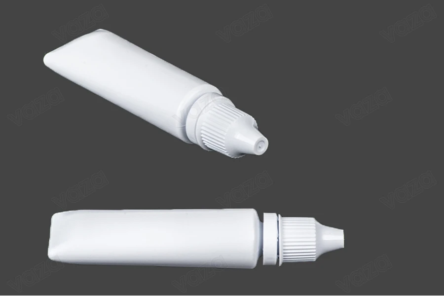 Tube en plastique de 25 ml Tube en plastique de 25 ml-photo_groupe
