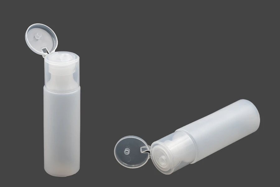 Μπουκάλι πλαστικό ημιδιάφανο 130 ml με καπάκι flip top για σαμπουάν και λοσιόν Μπουκάλι πλαστικό ημιδιάφανο 130 ml με καπάκι flip top για σαμπουάν και λοσιόν