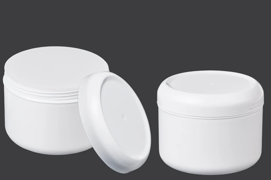 Vasetto in plastica bianca da 250 ml con guarnizione Vasetto in plastica bianca da 250 ml con guarnizione